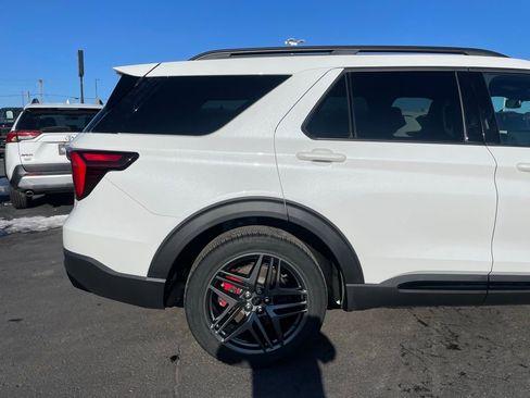 Used 2025 Ford Explorer ST w/ Sun And Sound Package AWD/4WD image 34