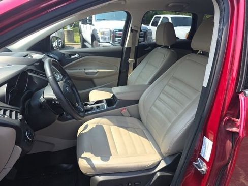 Used 2017 Ford Escape Titanium FWD image 10