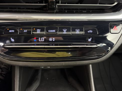 Certified 2024 Buick Envista Avenir FWD image 22