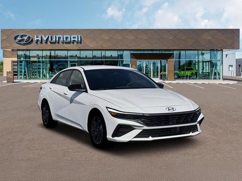 New 2026 Hyundai Elantra Sport image 11
