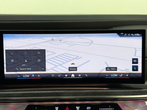 Used 2023 BMW i7 xDrive60 image 29