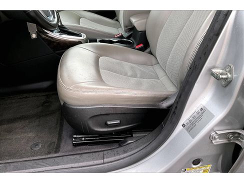 Used 2012 Buick Verano Convenience FWD image 25