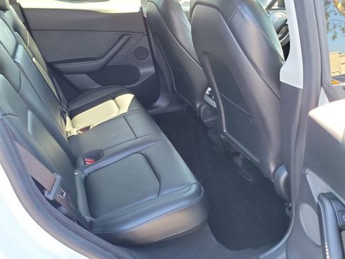 Used 2023 Tesla Model Y Long Range image 14