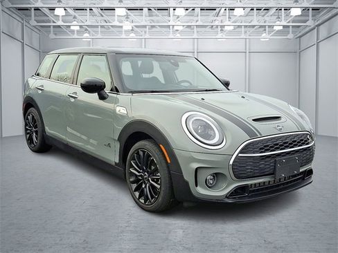 Certified 2023 MINI Cooper Clubman S w/ Signature Upholstery Package image 3