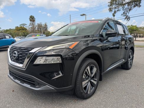 Certified 2023 Nissan Rogue SL w/ SL Premium Package image 8