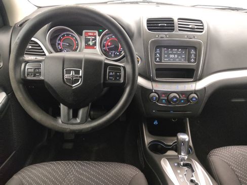 Used 2017 Dodge Journey SE image 22