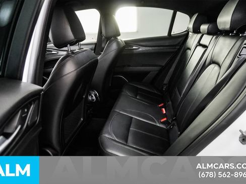 Used 2022 Alfa Romeo Stelvio Sprint image 17