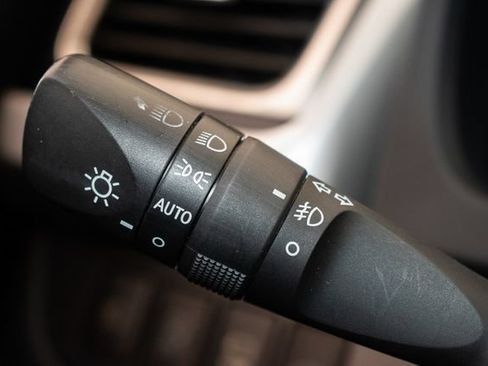 Used 2019 Toyota Highlander Limited AWD/4WD image 28