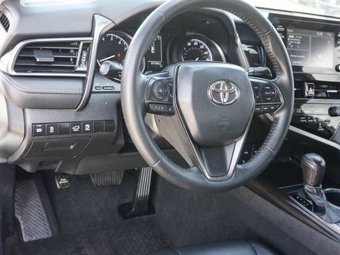 Used 2023 Toyota Camry SE FWD image 10