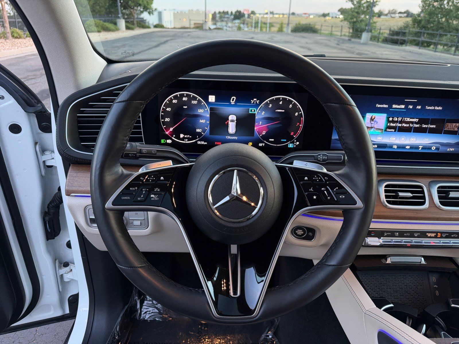 Used 2024 Mercedes-Benz GLS 450 4MATIC image 9