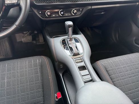 Certified 2025 Honda HR-V Sport image 15
