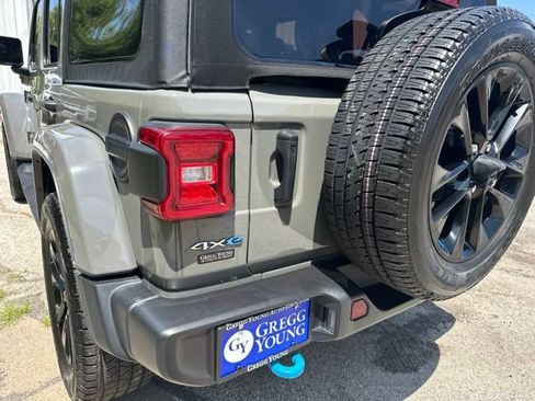 Used 2023 Jeep Wrangler Unlimited Sahara w/ Cold Weather Group AWD/4WD image 15