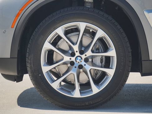 Used 2026 BMW X5 xDrive40i AWD/4WD image 5