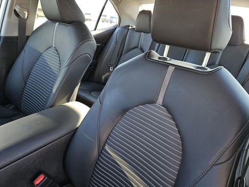 Used 2024 Toyota Camry SE image 23