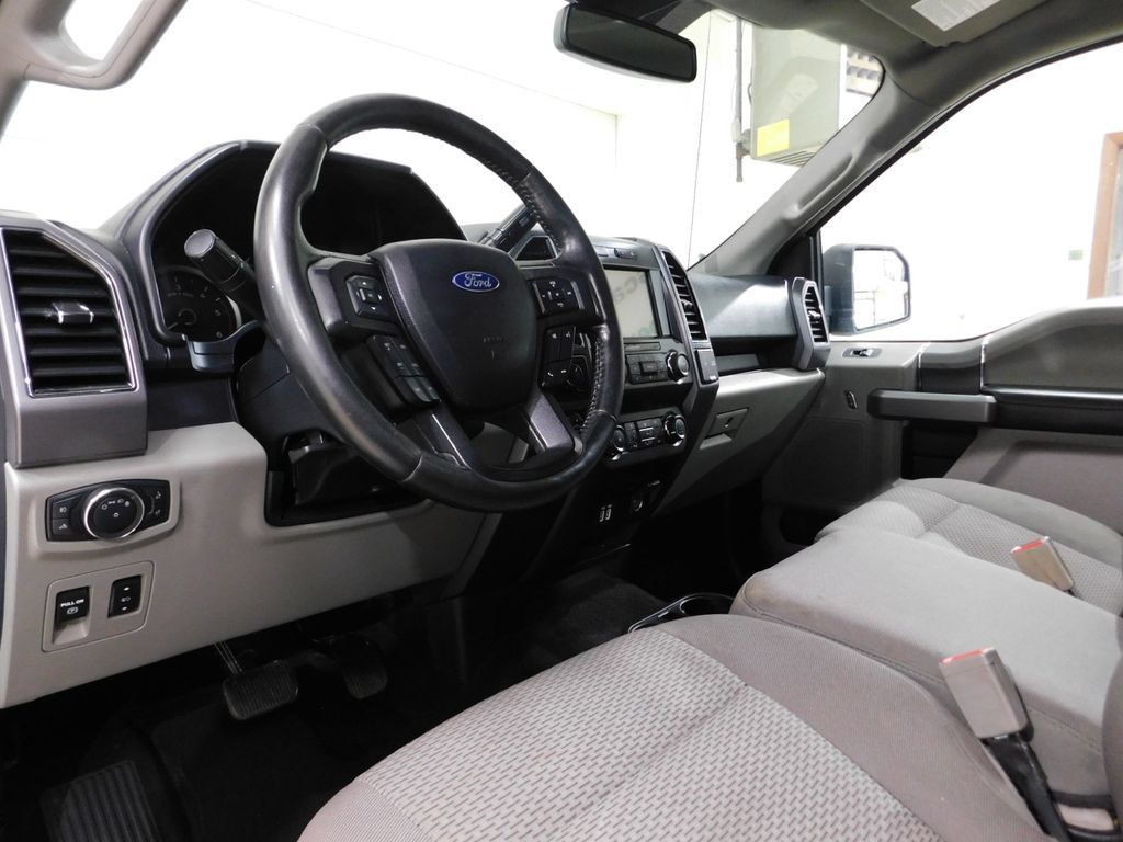 Used 2019 Ford F150 XLT w/ Equipment Group 302A Luxury AWD/4WD image 28