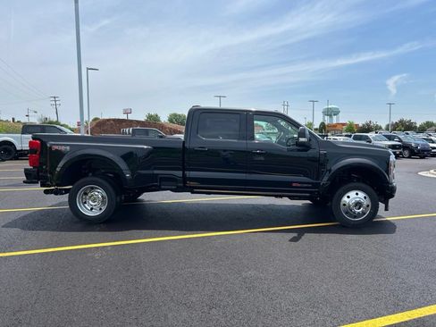 New 2026 Ford F450 Platinum w/ FX4 Off-Road Package AWD/4WD image 5