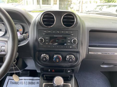Used 2016 Jeep Patriot Sport w/ Power Value Group AWD/4WD image 15