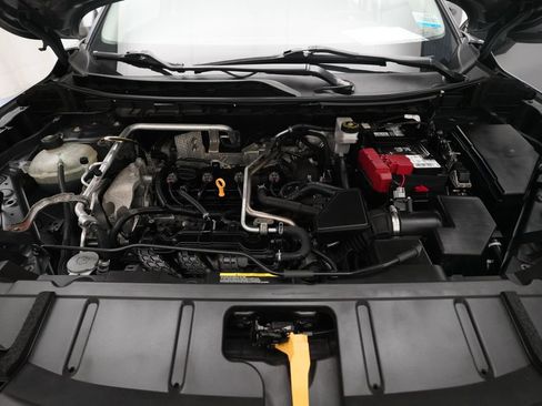 Used 2021 Nissan Rogue S AWD/4WD image 3