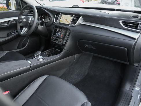 Used 2022 INFINITI QX50 Sensory image 38
