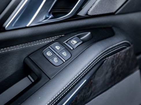 Used 2026 BMW X7 xDrive40i w/ Executive Package image 26