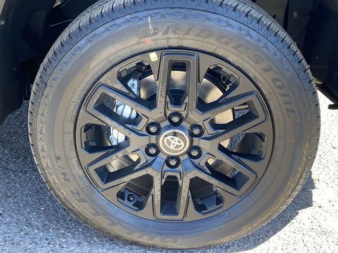 New 2026 Toyota Tundra SR5 AWD/4WD image 9