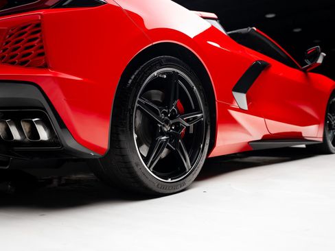 Used 2020 Chevrolet Corvette Stingray Premium Cpe w/ 3LT Preferred Equipment Group RWD image 73