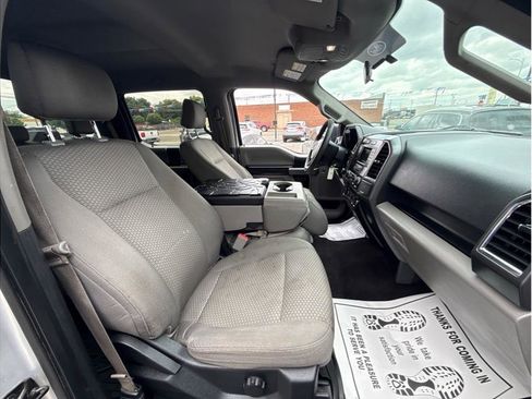 Used 2016 Ford F150 XLT AWD/4WD image 5