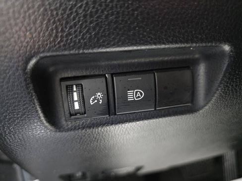 Used 2023 Toyota RAV4 LE AWD/4WD image 16