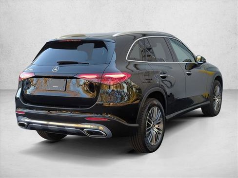 New 2026 Mercedes-Benz GLC 300 image 2