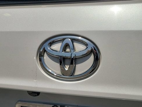 Used 2022 Toyota Highlander Limited FWD image 34