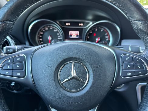 Certified 2020 Mercedes-Benz GLA 250 4MATIC w/ Premium Package image 24