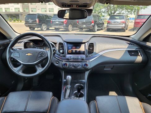 Used 2017 Chevrolet Impala Premier w/ Enhanced Convenience Package FWD image 2