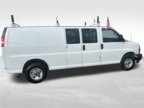 Used 2021 GMC Savana 2500 Extended w/ Driver Convenience Package image 34