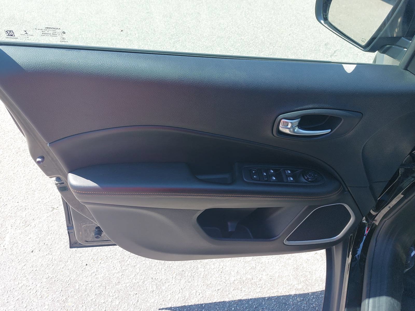Used 2020 Jeep Compass Limited AWD/4WD image 27