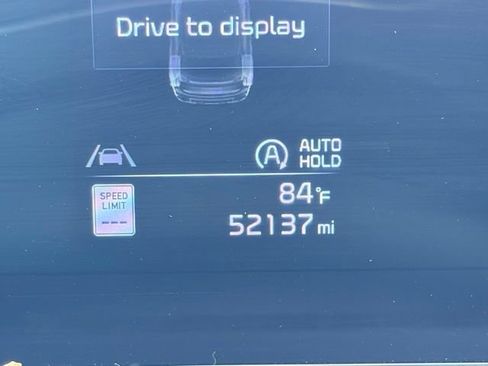 Used 2023 Kia Telluride EX w/ EX Captain's Chair Package FWD image 5