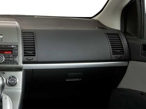 Used 2012 Nissan Sentra 2.0 SR FWD image 13