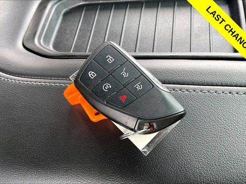 Used 2021 Chevrolet Tahoe Z71 w/ Rear Media and Nav Package AWD/4WD image 11