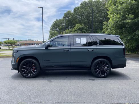 Used 2025 Cadillac Escalade V w/ LPO, Floor Liner Package AWD/4WD image 6