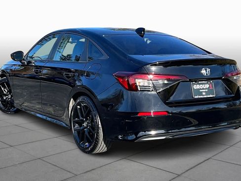 Used 2025 Honda Civic Sport image 10