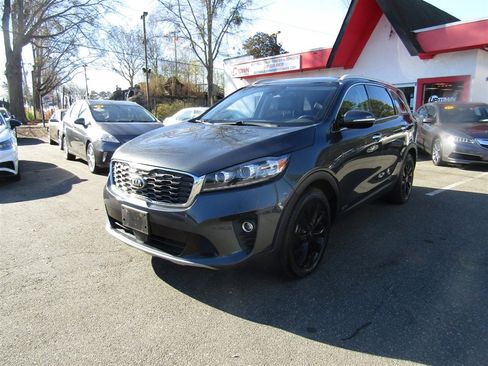 Used 2020 Kia Sorento EX image 11