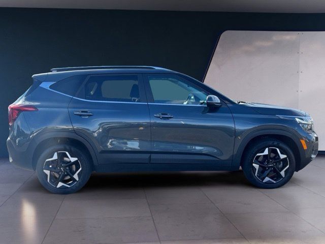 Certified 2024 Kia Seltos EX AWD/4WD image 6