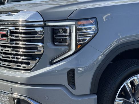 Used 2025 GMC Sierra 1500 Denali w/ Denali Reserve Package image 6