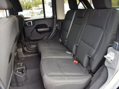 Used 2020 Jeep Wrangler Unlimited Sport S image 22