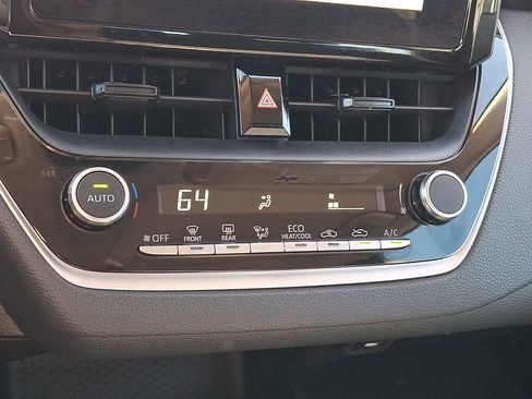 Used 2023 Toyota Corolla LE w/ Carpet Mat Package (TMS) FWD image 15