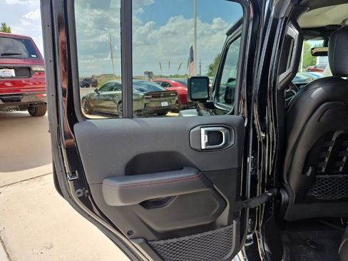 Used 2023 Jeep Gladiator Rubicon w/ Trailer Tow Package AWD/4WD image 13
