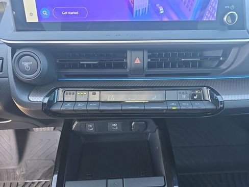 Certified 2025 Toyota Prius Limited image 24