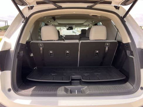 Certified 2023 Honda Pilot Touring image 20