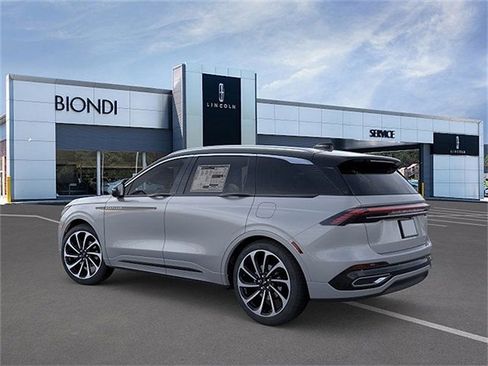 New 2026 Lincoln Nautilus Black Label AWD/4WD image 4