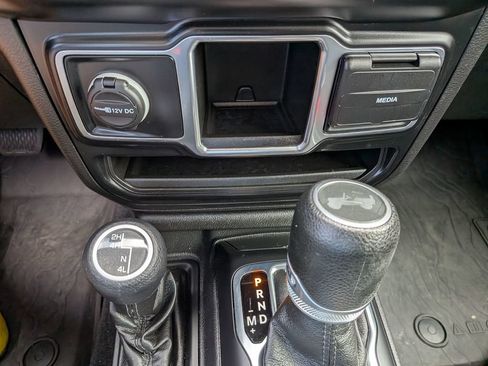 Used 2022 Jeep Wrangler Unlimited Sport AWD/4WD image 24