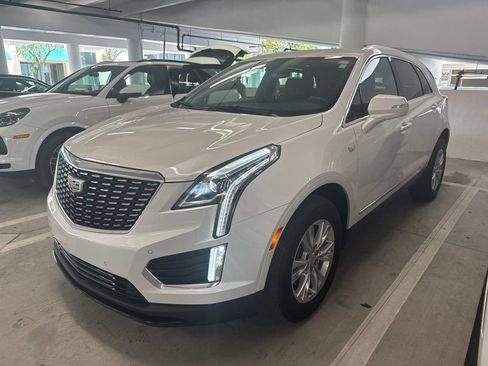Used 2024 Cadillac XT5 Luxury FWD image 2